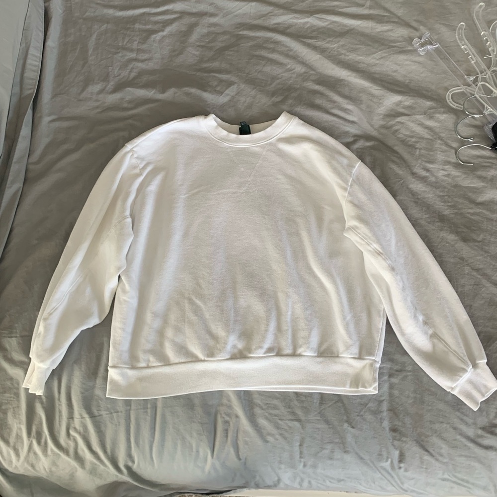 Wild Fable White crewneck sweatshirt